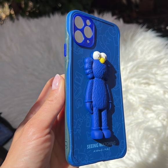 KAWS Elmo iPhone Case - Blue - Picture 4 of 6